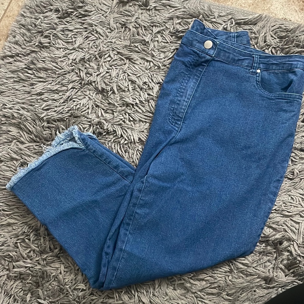 Ankle Cropped Jeans